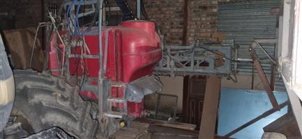 USED 1000L LIFT SPRAY 18M BOOM FOR SALE 