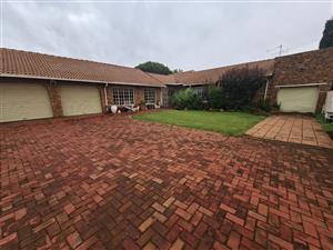 Spacious 4-bedroom Family Home in Bakerton