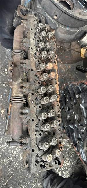 Isuzu 6HE1 Cylinder head.
