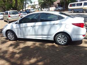 2020 HYUNDAI ELANTRA 1.6 MANUAL  PETROL WHITE COLOR SERVICE BOOK SPARE KEY 91.000KM 