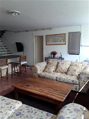 Fully furnished bachelor apartment for rent in Florida hills 