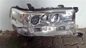 Toyota land cruiser Prado LC 200 headlight