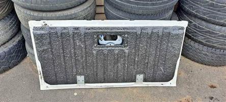 Nissan Np200 Tail Gate (USED SPARE)