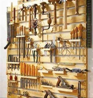 Carpenter shopfitter