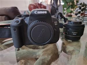 Canon EOS700D camera