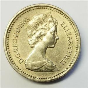 1983 Royal Arms One Pound Coin1983 Royal Arms One Pound Coin Upside Down Edge Le