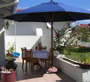 SECURE COMPLEX – WALKING DISTANCE TO THE BEACH