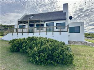House For Sale in Fynbosstrand