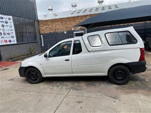 2013 Nissan Np200 