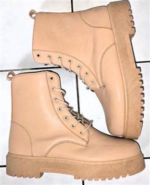 Women’s Nude Platform Combat Boots - Size 5