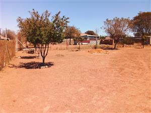 A stand in Hebron 30 x30 with electricity and water stand is near schools etc