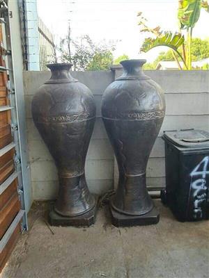 Garden pots