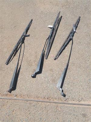 Mitsubishi colt wiper arms Mitsubishi colt wiper arms