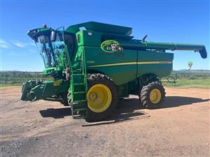 2021 John Deere S760
