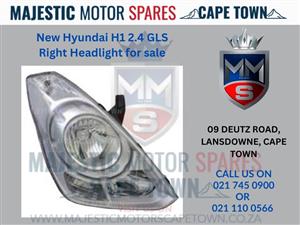 Hyundai H1 2.4 GLS Right Headlight for sale