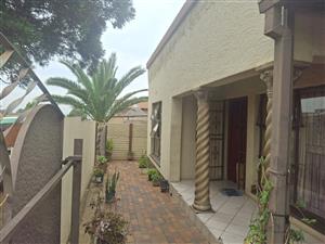 3-Bedroom House with Exceptional Rental Income Potential – Tembisa