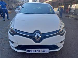 2018 RENAULT CLIO 4 T900 PETEOL, MANUAL, WHITE COLOR, MILEAGE 84000KM,