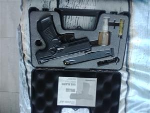 Blank gun