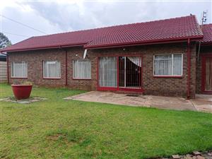 House For Sale in Bester