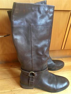 Brown ALLURE high boots