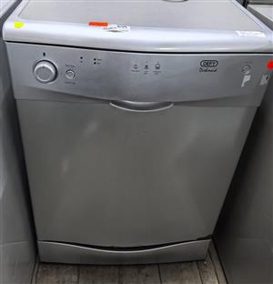 Defy silver dishwasher S061982A