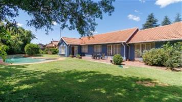 Spacious 4 Bed 2.5 Bathroom House For Sale in Mulbarton Johannesburg!