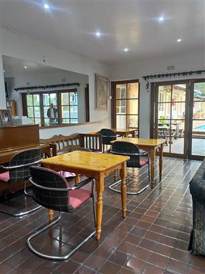 18 beds 10 baths Room only