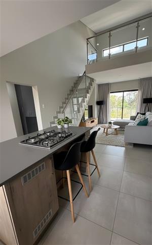 Luxury 3-Bed, 3-Bath Loft – Stunning Views & Prime Investment