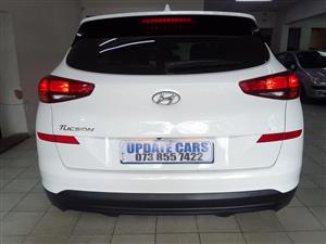 2020 Hyundai Tucson 2.0 Automatic, Petrol  White Color  Leather interior 39000km 