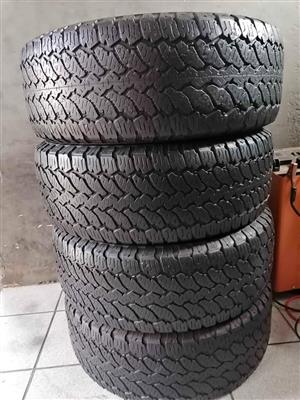 255 60 18 General Grabber AT3 (USED TYRES)