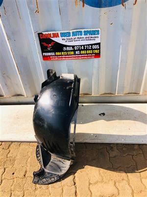 VW Tiguan left front fender linner (2023)
