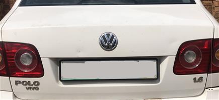 2011 VW Polo Vivo 1.6 trendline boot lid
