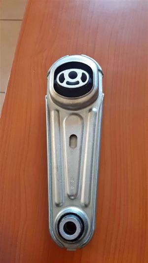 NP200 REAR MOUNTING FOR GEAR BOX