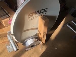 DSTV  satellite dish with bracket and cable-brand new