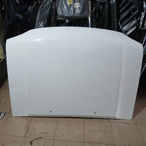 Nissan np300 bonnet 
