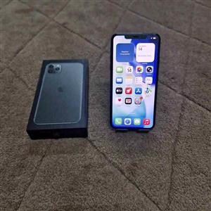 Apple iPhone 11 Pro Max 64GB (like new)