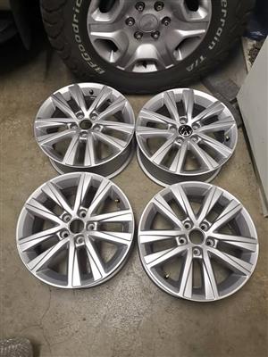 15inch VW Polo TSi & Vivo original new mags (5x100 pcd) set 