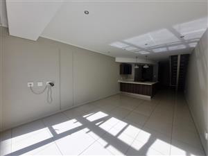 MODERN 2 BEDROOM DUPLEX TO LET WITH SOLAR BACK-UP ELECTRICITY