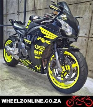 2011 HONDA CBR1000RR - 43 234km 