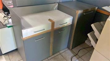 Side server