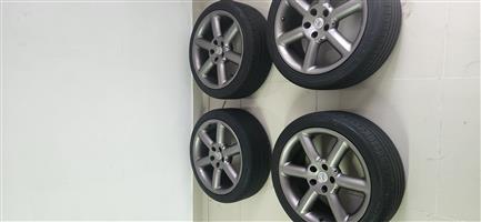 18 inch 350z 5x114.3 wheels and tyres