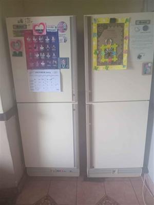 Gas stove Frezer and fridge