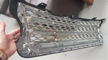2012 Range Rover Main Grille with Side Covers 