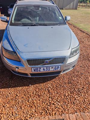 Volvo v50 2.0d, Non runner due to immobiliser .on the road to 2027 September 