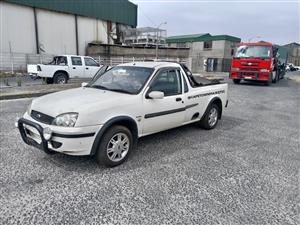 FORD ROCAM BANTAM 1.6i XLT - BODY PARTS FOR SALE