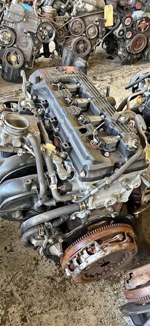 Toyota Quantam 2TR Engine