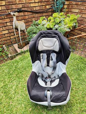 Car chair for sale .9kg to 18kg weight