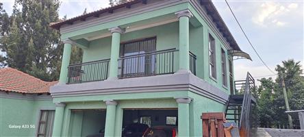 Immaculate urban living property