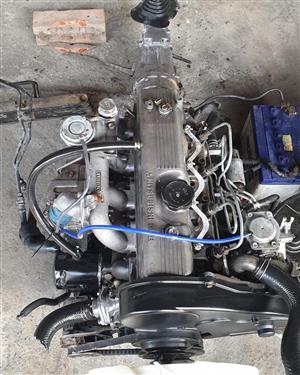 USED TURBO MITSUBISHI 4D56 2.5L ENGINE FOR SALE.