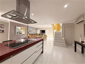 Aviary Hill Upmarket 4 Bedroom Townhouse